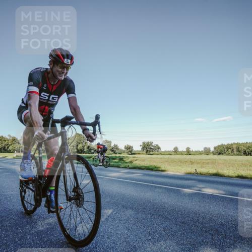 07.09.2025 - 19. Norderstedt Triathlon Michael Burmester http://msf.ph/oto/8850355 07.09.2025 16:29:32 Radfahren 376, 1464 meine-sportfotos.de