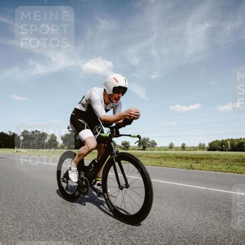 07.09.2025 - 19. Norderstedt Triathlon Michael Burmester http://msf.ph/oto/8850371 07.09.2025 14:14:27 Radfahren 361, 877 meine-sportfotos.de