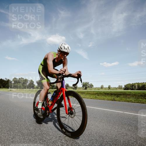 07.09.2025 - 19. Norderstedt Triathlon Michael Burmester http://msf.ph/oto/8850374 07.09.2025 14:14:35 Radfahren 1017 meine-sportfotos.de