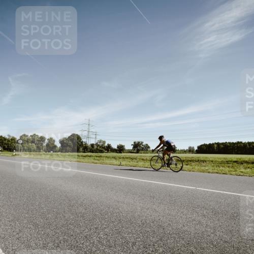 07.09.2025 - 19. Norderstedt Triathlon Michael Burmester http://msf.ph/oto/8850375 07.09.2025 11:06:23 Radfahren 200, 1208 meine-sportfotos.de
