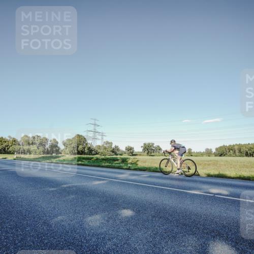 07.09.2025 - 19. Norderstedt Triathlon Michael Burmester http://msf.ph/oto/8850394 07.09.2025 16:30:57 Radfahren  meine-sportfotos.de