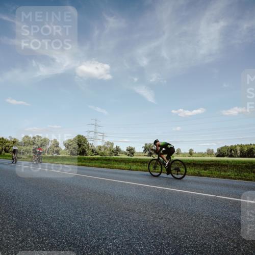 07.09.2025 - 19. Norderstedt Triathlon Michael Burmester http://msf.ph/oto/8850395 07.09.2025 14:14:47 Radfahren  meine-sportfotos.de