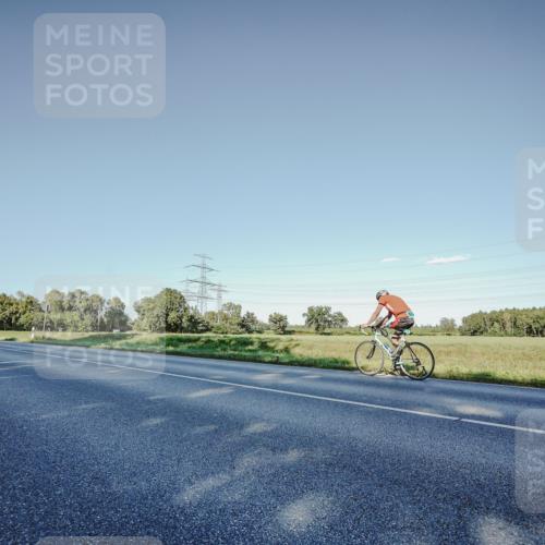 07.09.2025 - 19. Norderstedt Triathlon Michael Burmester http://msf.ph/oto/8850406 07.09.2025 16:31:27 Radfahren 418 meine-sportfotos.de