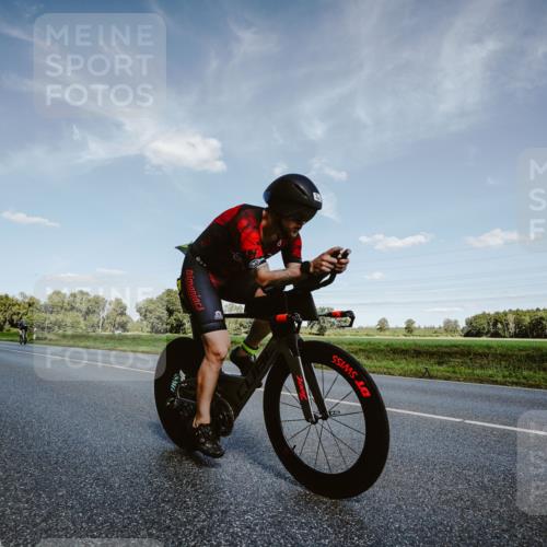 07.09.2025 - 19. Norderstedt Triathlon Michael Burmester http://msf.ph/oto/8850407 07.09.2025 14:15:06 Radfahren 958, 977, 979, 1456 meine-sportfotos.de