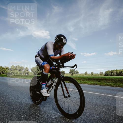 07.09.2025 - 19. Norderstedt Triathlon Michael Burmester http://msf.ph/oto/8850413 07.09.2025 14:15:09 Radfahren 879, 958, 977, 1456 meine-sportfotos.de