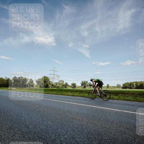 07.09.2025 - 19. Norderstedt Triathlon Michael Burmester http://msf.ph/oto/8850425 07.09.2025 14:15:24 Radfahren  meine-sportfotos.de