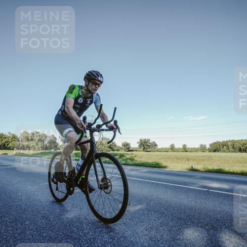 07.09.2025 - 19. Norderstedt Triathlon Michael Burmester http://msf.ph/oto/8850427 07.09.2025 16:32:10 Radfahren 923 meine-sportfotos.de