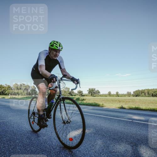 07.09.2025 - 19. Norderstedt Triathlon Michael Burmester http://msf.ph/oto/8850436 07.09.2025 16:32:28 Radfahren 432, 1458 meine-sportfotos.de