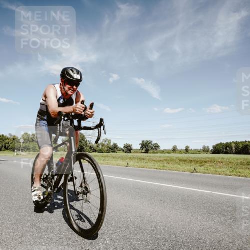 07.09.2025 - 19. Norderstedt Triathlon Michael Burmester http://msf.ph/oto/8850440 07.09.2025 14:15:59 Radfahren 963 meine-sportfotos.de