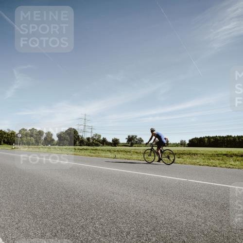 07.09.2025 - 19. Norderstedt Triathlon Michael Burmester http://msf.ph/oto/8850444 07.09.2025 11:07:39 Radfahren 1186 meine-sportfotos.de