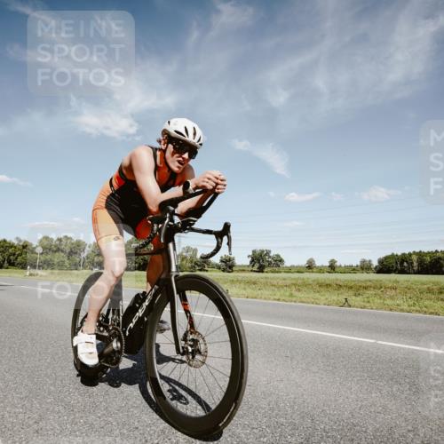 07.09.2025 - 19. Norderstedt Triathlon Michael Burmester http://msf.ph/oto/8850446 07.09.2025 14:16:13 Radfahren 1001 meine-sportfotos.de