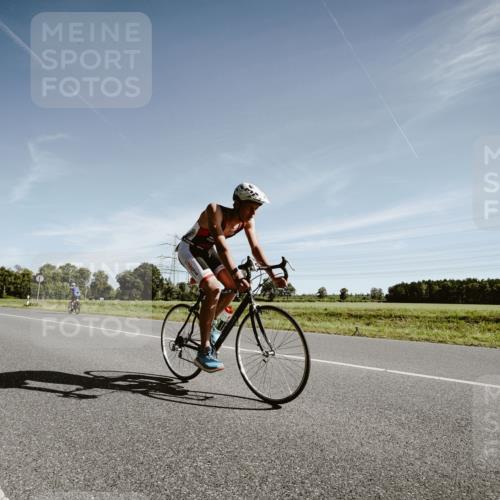 07.09.2025 - 19. Norderstedt Triathlon Michael Burmester http://msf.ph/oto/8850447 07.09.2025 11:07:41 Radfahren 1186 meine-sportfotos.de