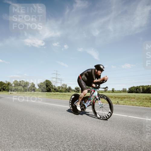 07.09.2025 - 19. Norderstedt Triathlon Michael Burmester http://msf.ph/oto/8850462 07.09.2025 14:16:24 Radfahren 391, 1042, 1408, 1459 meine-sportfotos.de