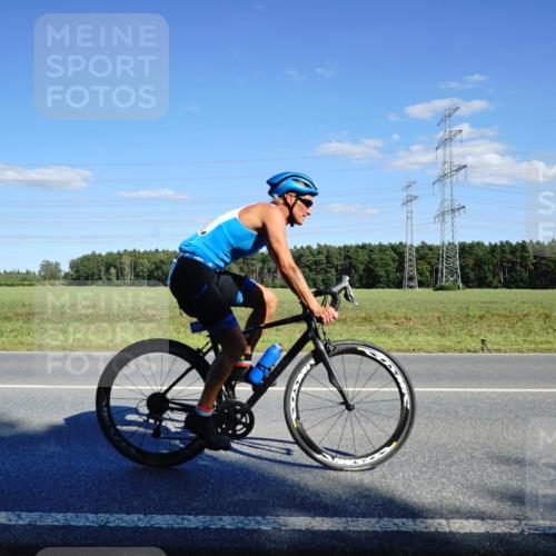 07.09.2025 - 19. Norderstedt Triathlon Michael Burmester http://msf.ph/oto/8850465 07.09.2025 15:29:27 Radfahren 1423 meine-sportfotos.de