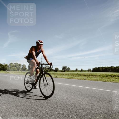 07.09.2025 - 19. Norderstedt Triathlon Michael Burmester http://msf.ph/oto/8850475 07.09.2025 11:08:18 Radfahren 821, 1164 meine-sportfotos.de