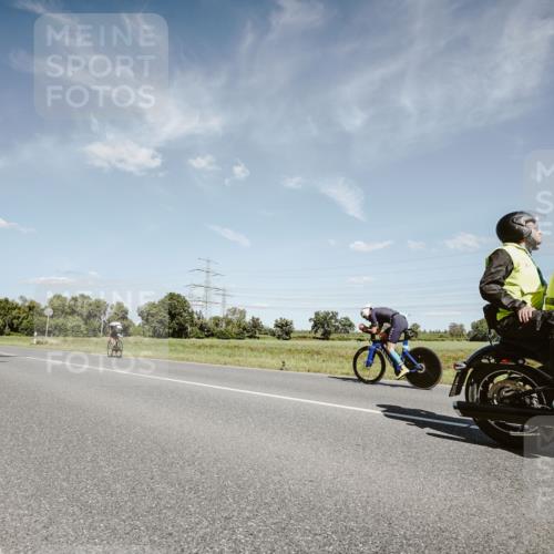 07.09.2025 - 19. Norderstedt Triathlon Michael Burmester http://msf.ph/oto/8850478 07.09.2025 14:16:27 Radfahren 1401 meine-sportfotos.de
