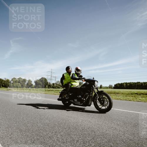 07.09.2025 - 19. Norderstedt Triathlon Michael Burmester http://msf.ph/oto/8850501 07.09.2025 11:08:25 Radfahren 1170 meine-sportfotos.de