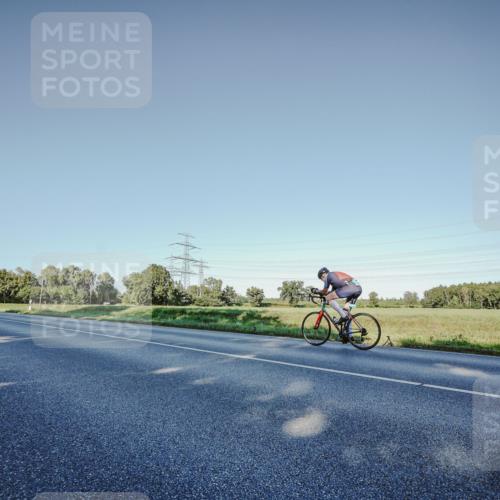 07.09.2025 - 19. Norderstedt Triathlon Michael Burmester http://msf.ph/oto/8850503 07.09.2025 16:35:58 Radfahren  meine-sportfotos.de