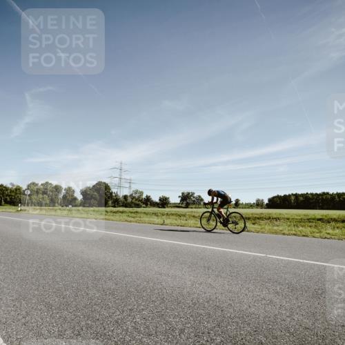 07.09.2025 - 19. Norderstedt Triathlon Michael Burmester http://msf.ph/oto/8850528 07.09.2025 11:08:38 Radfahren 1156 meine-sportfotos.de