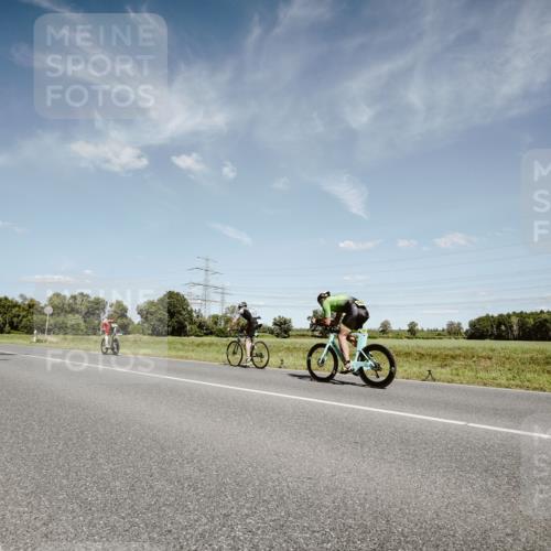 07.09.2025 - 19. Norderstedt Triathlon Michael Burmester http://msf.ph/oto/8850531 07.09.2025 14:16:45 Radfahren  meine-sportfotos.de