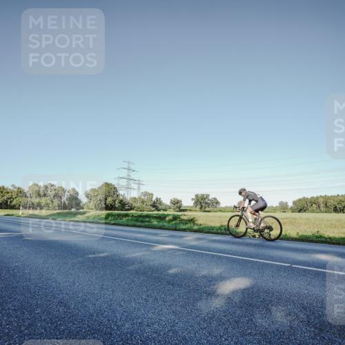 07.09.2025 - 19. Norderstedt Triathlon Michael Burmester http://msf.ph/oto/8850535 07.09.2025 16:36:55 Radfahren  meine-sportfotos.de