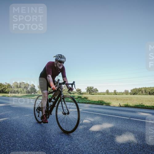 07.09.2025 - 19. Norderstedt Triathlon Michael Burmester http://msf.ph/oto/8850556 07.09.2025 16:37:33 Radfahren 1515 meine-sportfotos.de