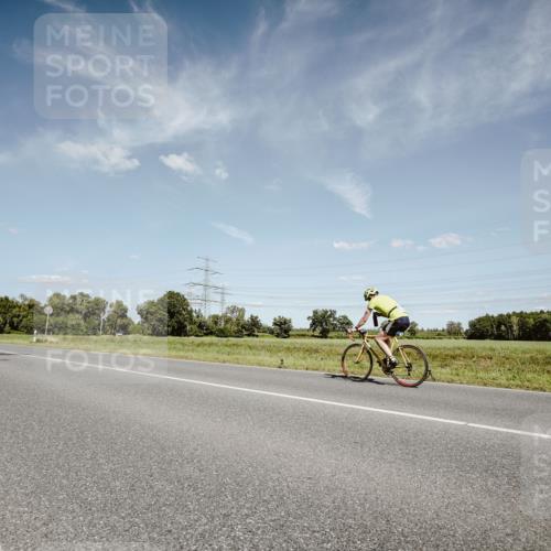07.09.2025 - 19. Norderstedt Triathlon Michael Burmester http://msf.ph/oto/8850558 07.09.2025 14:16:58 Radfahren  meine-sportfotos.de