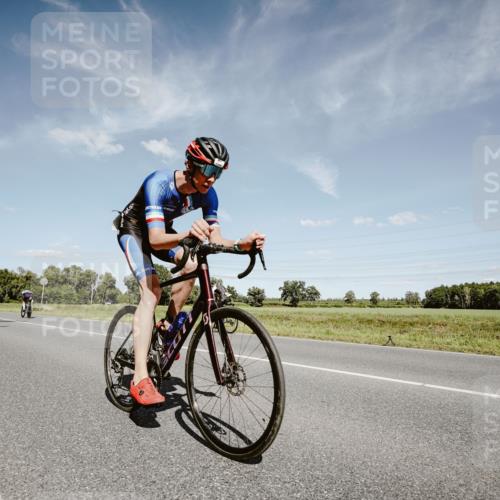07.09.2025 - 19. Norderstedt Triathlon Michael Burmester http://msf.ph/oto/8850574 07.09.2025 14:17:03 Radfahren 1040 meine-sportfotos.de