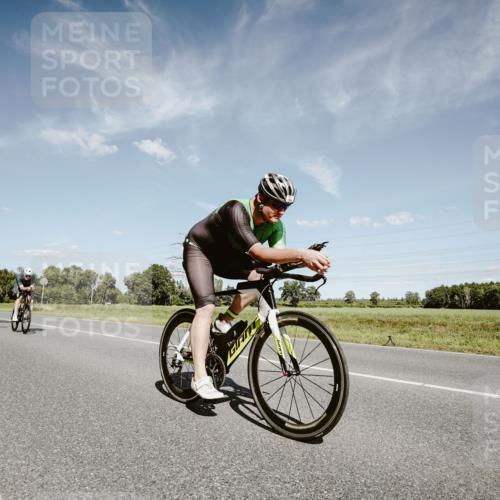 07.09.2025 - 19. Norderstedt Triathlon Michael Burmester http://msf.ph/oto/8850584 07.09.2025 14:17:12 Radfahren 398, 420, 981, 1034 meine-sportfotos.de