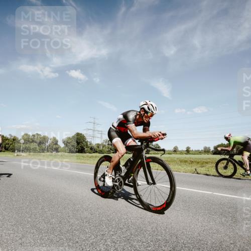 07.09.2025 - 19. Norderstedt Triathlon Michael Burmester http://msf.ph/oto/8850595 07.09.2025 14:17:14 Radfahren 398, 400, 420, 981, 1034 meine-sportfotos.de