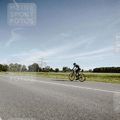07.09.2025 - 19. Norderstedt Triathlon Michael Burmester http://msf.ph/oto/8850597 07.09.2025 11:09:40 Radfahren 770 meine-sportfotos.de