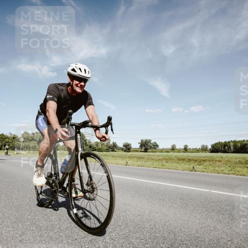 07.09.2025 - 19. Norderstedt Triathlon Michael Burmester http://msf.ph/oto/8850606 07.09.2025 14:17:18 Radfahren 400 meine-sportfotos.de