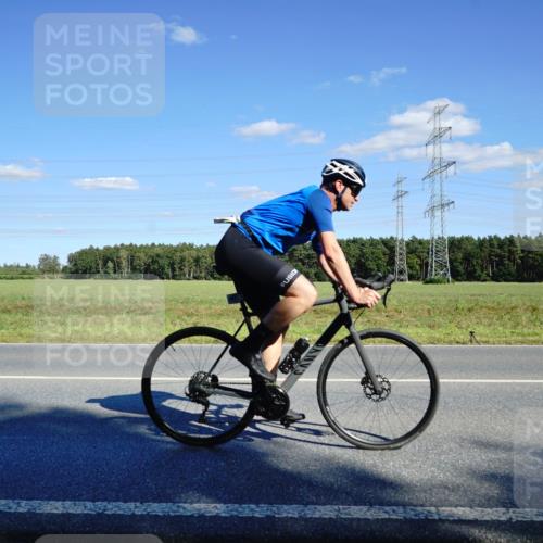 07.09.2025 - 19. Norderstedt Triathlon Michael Burmester http://msf.ph/oto/8850631 07.09.2025 15:31:48 Radfahren 917, 957 meine-sportfotos.de