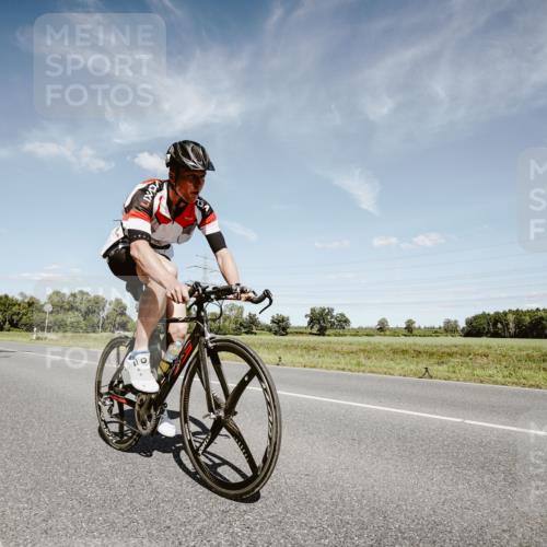 07.09.2025 - 19. Norderstedt Triathlon Michael Burmester http://msf.ph/oto/8850632 07.09.2025 14:17:33 Radfahren 427, 969 meine-sportfotos.de