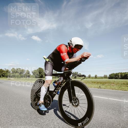 07.09.2025 - 19. Norderstedt Triathlon Michael Burmester http://msf.ph/oto/8850637 07.09.2025 14:17:34 Radfahren 427, 969 meine-sportfotos.de