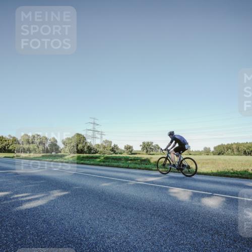 07.09.2025 - 19. Norderstedt Triathlon Michael Burmester http://msf.ph/oto/8850657 07.09.2025 16:43:40 Radfahren  meine-sportfotos.de