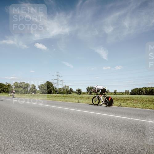07.09.2025 - 19. Norderstedt Triathlon Michael Burmester http://msf.ph/oto/8850664 07.09.2025 14:17:48 Radfahren 1008, 1036 meine-sportfotos.de