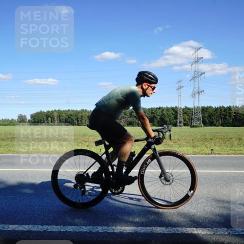 07.09.2025 - 19. Norderstedt Triathlon Michael Burmester http://msf.ph/oto/8850668 07.09.2025 15:32:34 Radfahren 945 meine-sportfotos.de