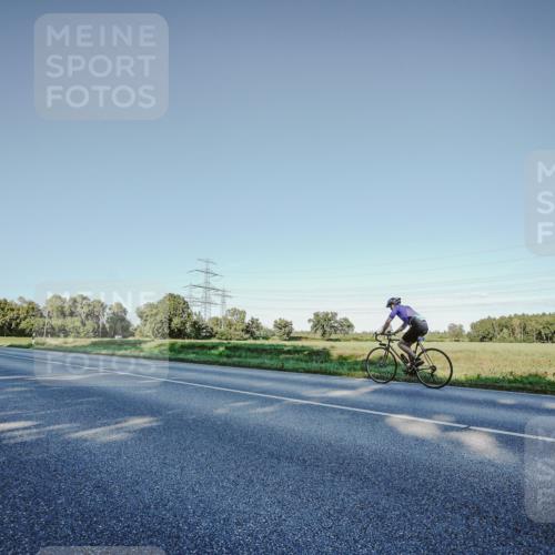 07.09.2025 - 19. Norderstedt Triathlon Michael Burmester http://msf.ph/oto/8850672 07.09.2025 16:44:21 Radfahren  meine-sportfotos.de