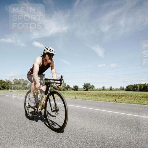 07.09.2025 - 19. Norderstedt Triathlon Michael Burmester http://msf.ph/oto/8850674 07.09.2025 14:17:53 Radfahren 395, 1014, 1036 meine-sportfotos.de