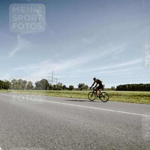 07.09.2025 - 19. Norderstedt Triathlon Michael Burmester http://msf.ph/oto/8850676 07.09.2025 11:10:40 Radfahren  meine-sportfotos.de