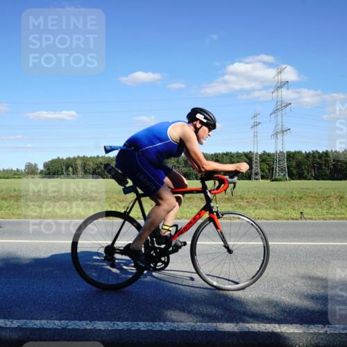 07.09.2025 - 19. Norderstedt Triathlon Michael Burmester http://msf.ph/oto/8850716 07.09.2025 15:33:07 Radfahren 1417, 1449 meine-sportfotos.de