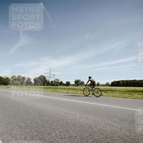 07.09.2025 - 19. Norderstedt Triathlon Michael Burmester http://msf.ph/oto/8850730 07.09.2025 11:11:36 Radfahren 1187 meine-sportfotos.de