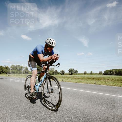 07.09.2025 - 19. Norderstedt Triathlon Michael Burmester http://msf.ph/oto/8850745 07.09.2025 14:18:31 Radfahren 994 meine-sportfotos.de