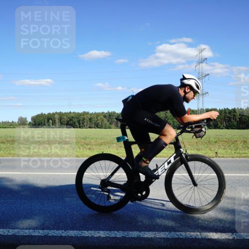 07.09.2025 - 19. Norderstedt Triathlon Michael Burmester http://msf.ph/oto/8850755 07.09.2025 15:33:29 Radfahren 1512 meine-sportfotos.de