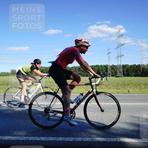 07.09.2025 - 19. Norderstedt Triathlon Michael Burmester http://msf.ph/oto/8850771 07.09.2025 15:33:56 Radfahren 914, 933, 1494, 1498, 1527, 1533 meine-sportfotos.de