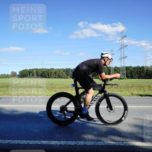 07.09.2025 - 19. Norderstedt Triathlon Michael Burmester http://msf.ph/oto/8850800 07.09.2025 15:35:02 Radfahren 421, 1458, 1513 meine-sportfotos.de