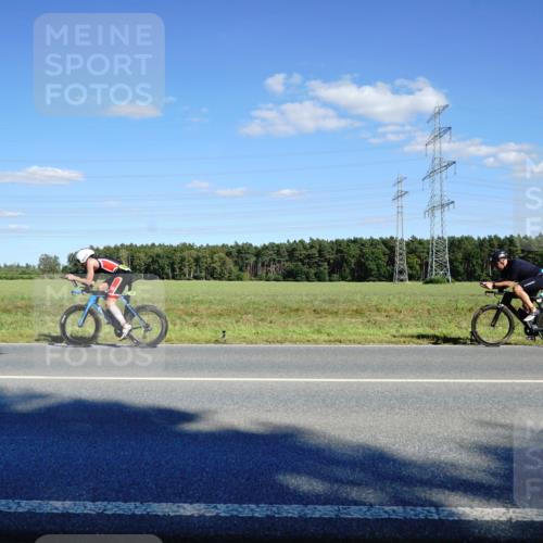 07.09.2025 - 19. Norderstedt Triathlon Michael Burmester http://msf.ph/oto/8850809 07.09.2025 15:35:17 Radfahren 915, 943 meine-sportfotos.de
