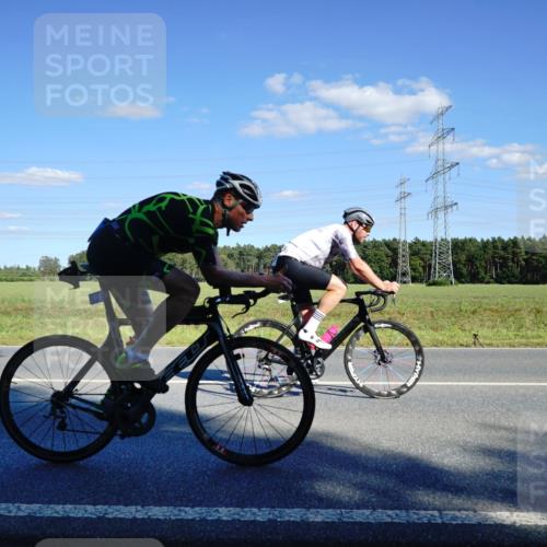 07.09.2025 - 19. Norderstedt Triathlon Michael Burmester http://msf.ph/oto/8850811 07.09.2025 15:35:19 Radfahren 915, 943 meine-sportfotos.de