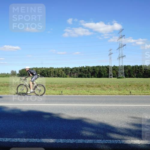 07.09.2025 - 19. Norderstedt Triathlon Michael Burmester http://msf.ph/oto/8850827 07.09.2025 15:35:45 Radfahren 412, 466 meine-sportfotos.de